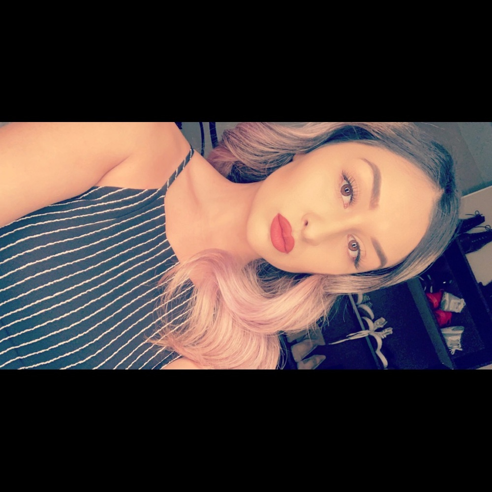 Meet your Posher, Evalyn